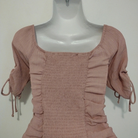 Active USA - Ruched Smock Crop Blouse - Picture 9 of 13